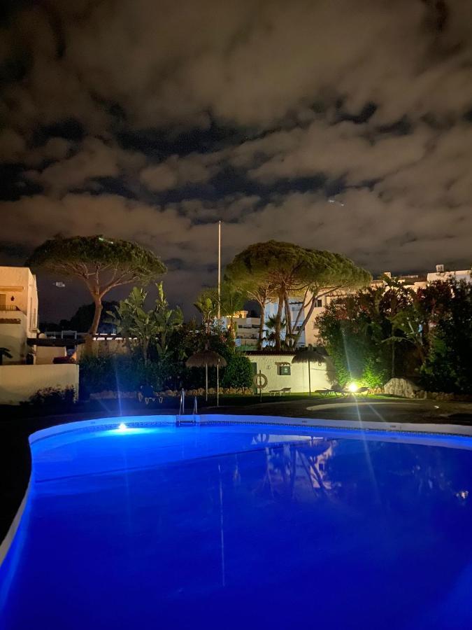 Tranquility Studio Apartment มาลากา ภายนอก รูปภาพ